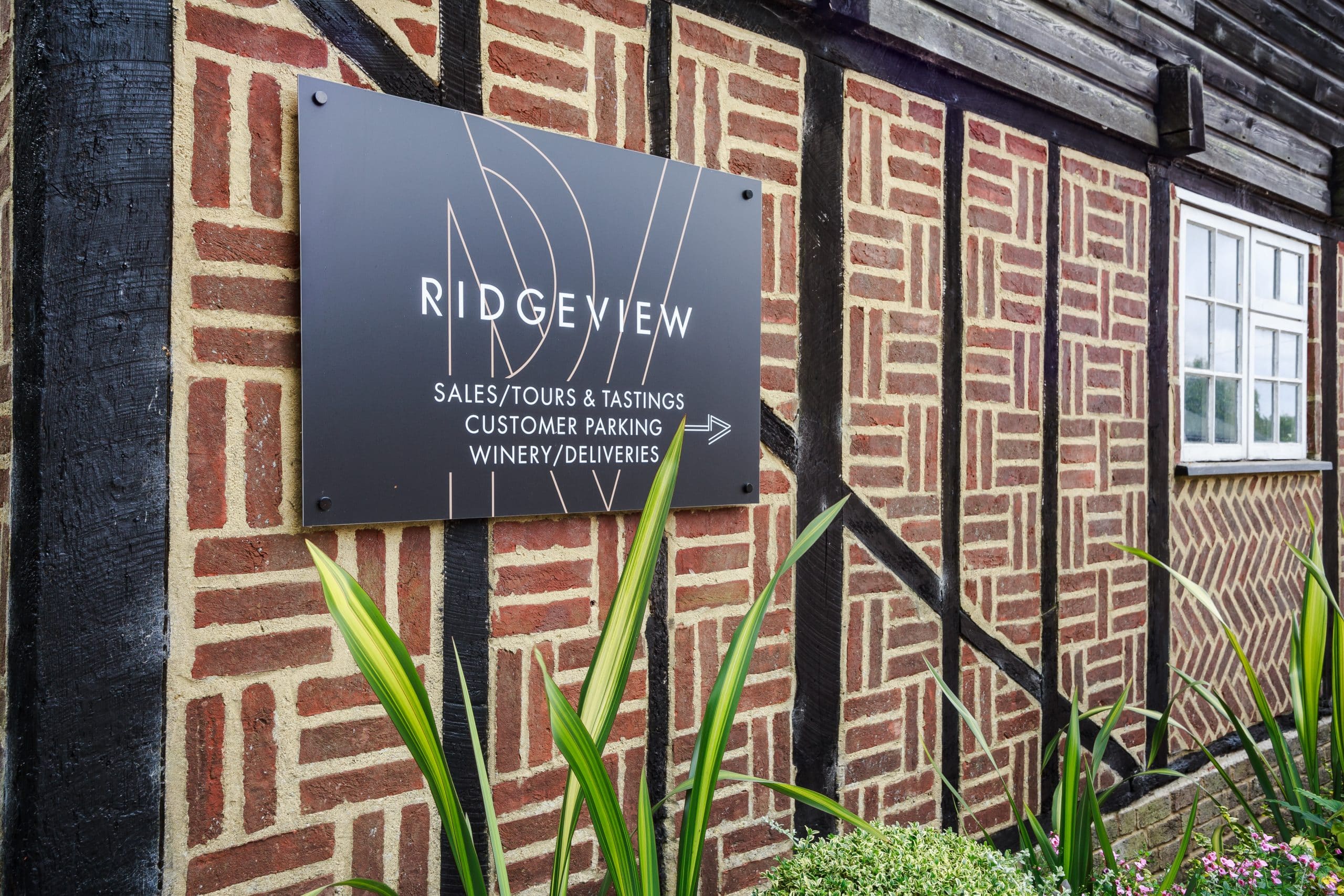 Ridgeview welcomes guests to a range of tours, tastings and dining experiences
